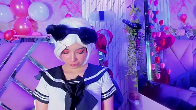 Snapshot of Akane_Hikari_ chatting on February 16, 2026, 5:28 am Akane Hikari online show from February 16, 2026, 5:28 am