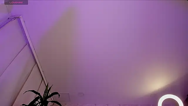 Alaiaguerra online show from May 2, 2026, 8:03 pm