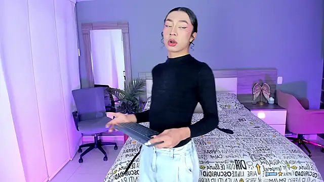 Alaiaguerra online show from October 12, 2025, 9:16 pm