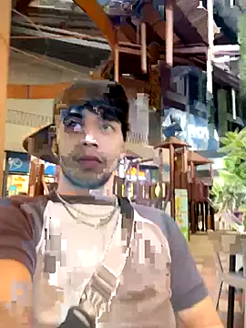 enzo vittale03  online show from September 30, 2025, 10:16 pm