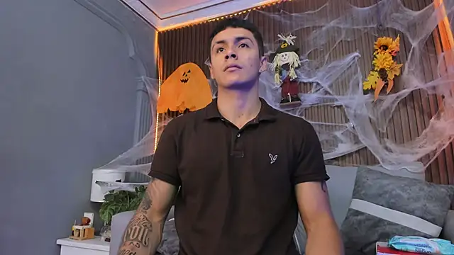 Leo santoro online show from October 11, 2025, 1:34 pm