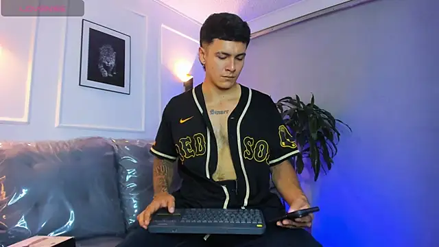 Leo santoro online show from May 4, 2026, 2:20 pm
