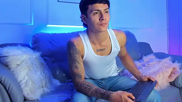 Leo santoro online show from March 3, 2026, 1:29 pm