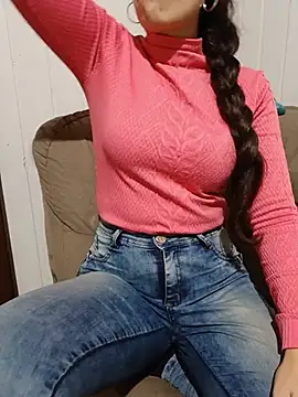 cicinha3657 online show from June 10, 2026, 5:52 am