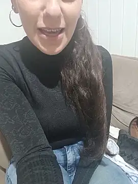 cicinha3657 online show from June 4, 2026, 5:45 am