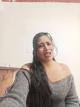 PAULA20- online show from October 25, 2025, 2:17 pm