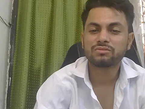 ursdreamperson online show from July 27, 2026, 2:40 am
