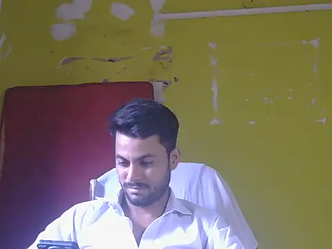 ursdreamperson online show from August 3, 2026, 1:14 am