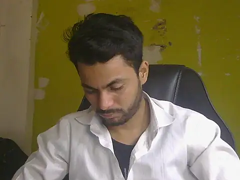 ursdreamperson online show from July 15, 2026, 2:07 am