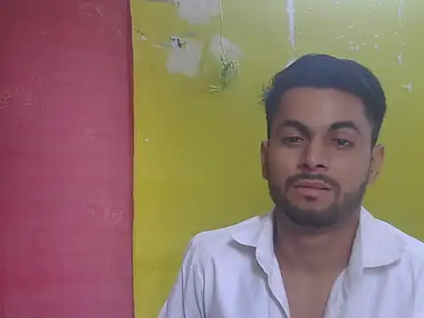 ursdreamperson online show from June 14, 2026, 2:24 am