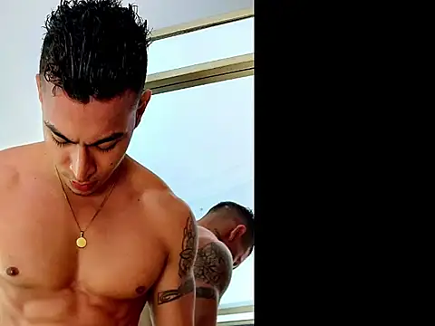 cristopher 22cm online show from January 7, 2026, 2:27 am