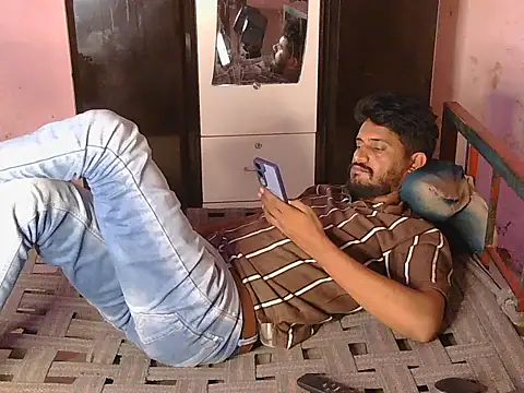 Snapshot of krishjaat43 chatting on May 21, 2026, 3:37 am krishjaat43 online show from May 21, 2026, 3:37 am