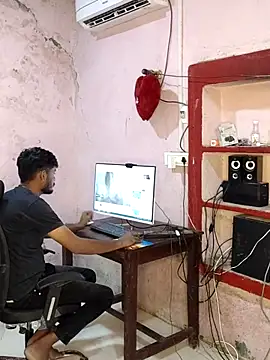 krishjaat43 online show from July 14, 2026, 1:06 pm