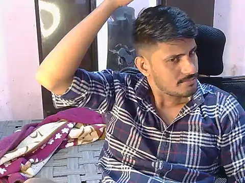 krishjaat43 online show from June 21, 2026, 6:08 am