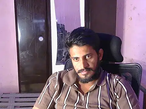 krishjaat43 online show from April 13, 2026, 4:22 pm