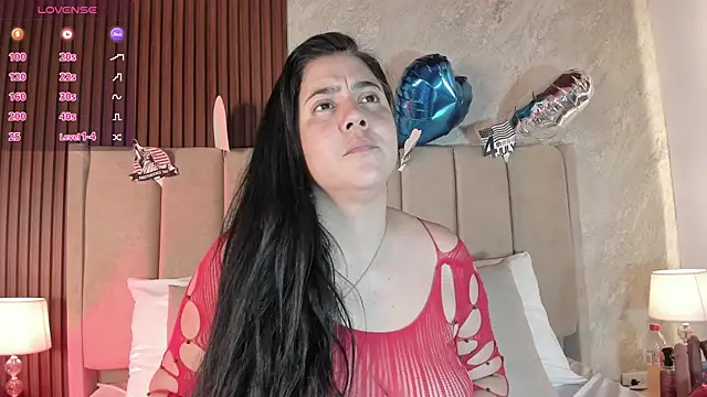  Cris Spicy  online show from July 5, 2026, 6:59 pm
