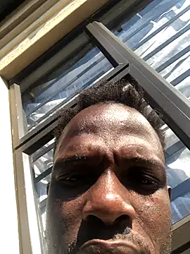 cuminsidebby online show from December 5, 2025, 5:39 am