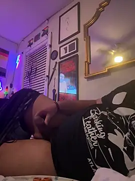 TheGreenEyedBear online show from October 19, 2025, 9:01 am