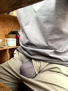 sonwmelt1 online show from July 7, 2026, 7:45 am