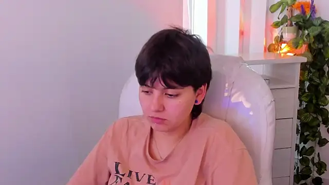 Nathaly ds online show from May 1, 2026, 4:34 pm