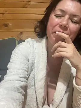 Kiravix online show from June 5, 2026, 8:36 pm
