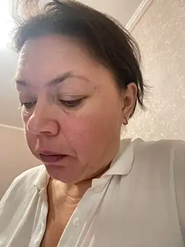 Kiravix online show from November 7, 2025, 7:46 am