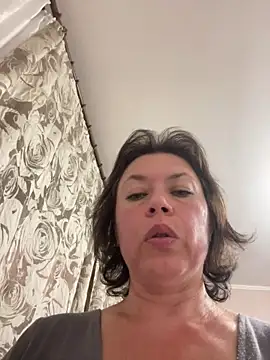 Kiravix online show from June 9, 2026, 8:10 pm