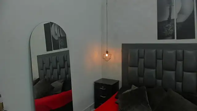 dakota roussee online show from November 5, 2025, 12:30 pm