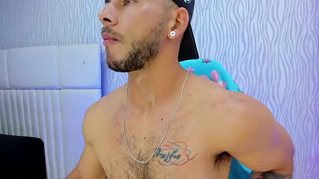 dylan jacobx online show from December 18, 2025, 3:44 am