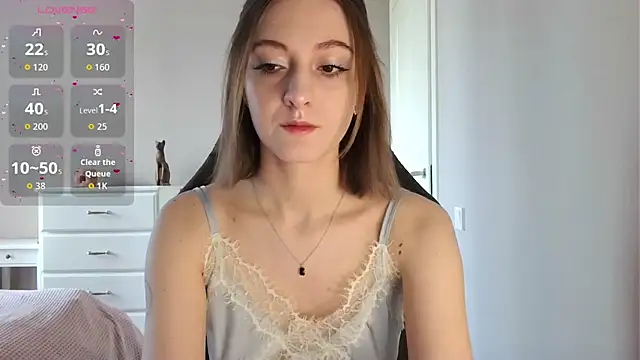 white liillyy online show from June 14, 2026, 10:49 am