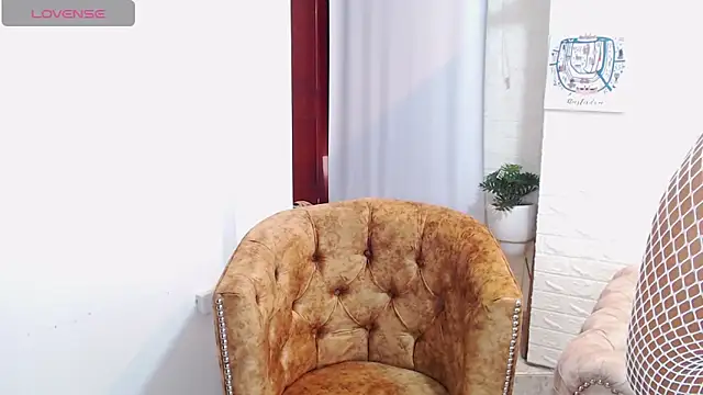 candyhot tk online show from October 10, 2025, 7:47 pm