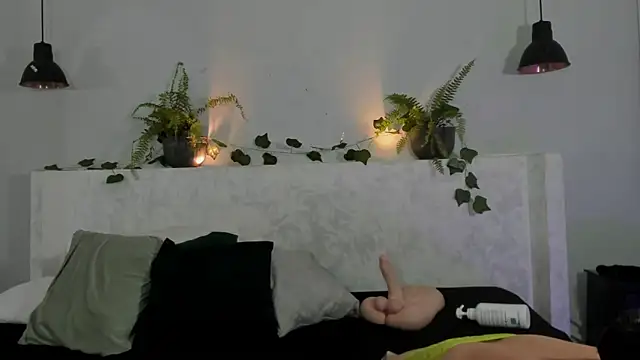 victoria flores1 online show from November 21, 2025, 12:53 am