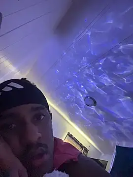 Snapshot of tyrek5051 chatting on November 12, 2025, 5:06 pm tyrek5051 online show from November 12, 2025, 5:06 pm