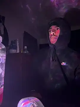 Snapshot of tyrek5051 chatting on December 17, 2025, 6:07 am tyrek5051 online show from December 17, 2025, 6:07 am