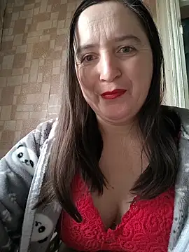 Snapshot of EvelinCutex chatting on February 20, 2026, 7:32 am EvelinCutex online show from February 20, 2026, 7:32 am