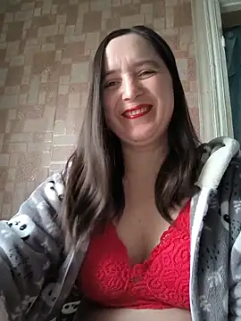 Snapshot of EvelinCutex chatting on February 15, 2026, 8:02 am EvelinCutex online show from February 15, 2026, 8:02 am