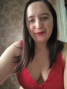 Snapshot of EvelinCutex chatting on November 24, 2025, 7:19 am EvelinCutex online show from November 24, 2025, 7:19 am