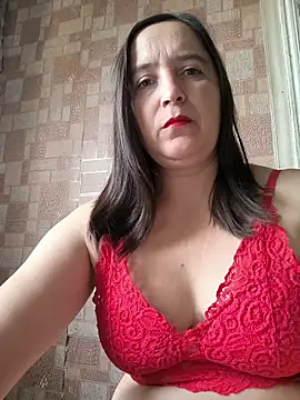 Snapshot of EvelinCutex chatting on October 23, 2025, 7:18 am EvelinCutex online show from October 23, 2025, 7:18 am