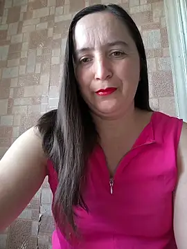 Snapshot of EvelinCutex chatting on May 25, 2026, 7:18 am EvelinCutex online show from May 25, 2026, 7:18 am