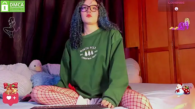 Bluedarkelf888 online show from December 18, 2025, 12:38 am