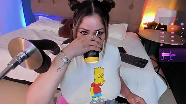 Karol Pagee online show from April 28, 2026, 3:44 am