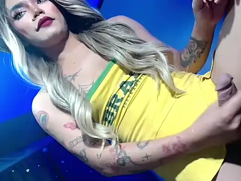 hugecockbabe online show from June 26, 2026, 9:42 pm