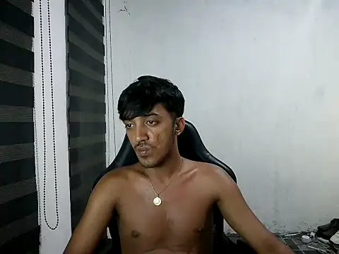 RowyCam online show from June 16, 2026, 2:06 pm
