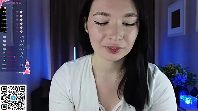 cute club online show from September 17, 2025, 5:15 pm