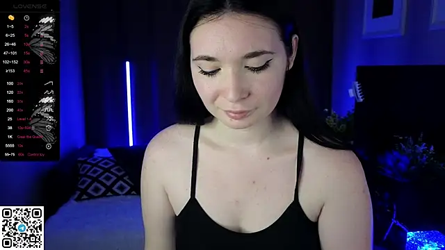 cute club online show from October 8, 2025, 5:02 pm