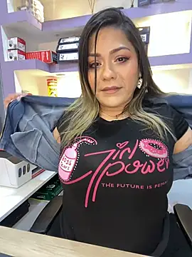 isabella horney  online show from February 23, 2026, 1:44 pm