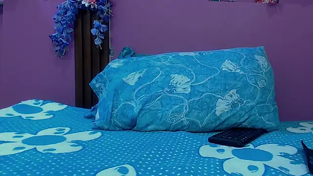 skinnybarbie022 online show from November 15, 2025, 1:09 am