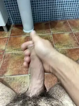 Pollon1994 online show from September 18, 2025, 11:30 pm