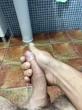 Pollon1994 online show from October 28, 2025, 3:11 pm