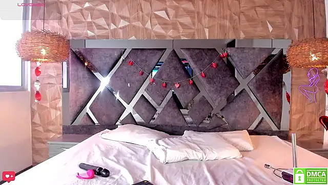 Selene  Lopez  online show from February 20, 2026, 7:49 pm